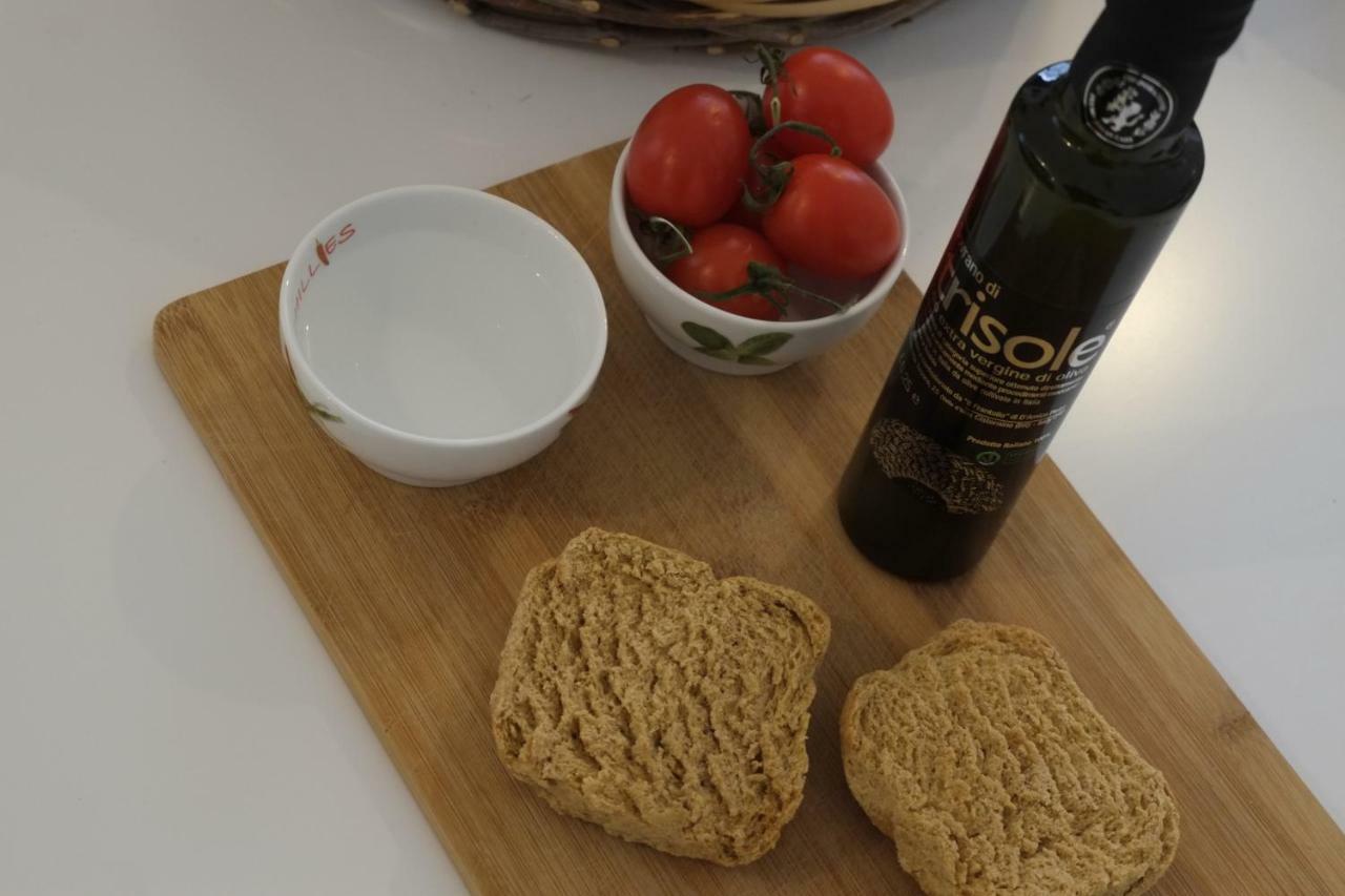 Via Ricasoli 8 أوستوني المظهر الخارجي الصورة