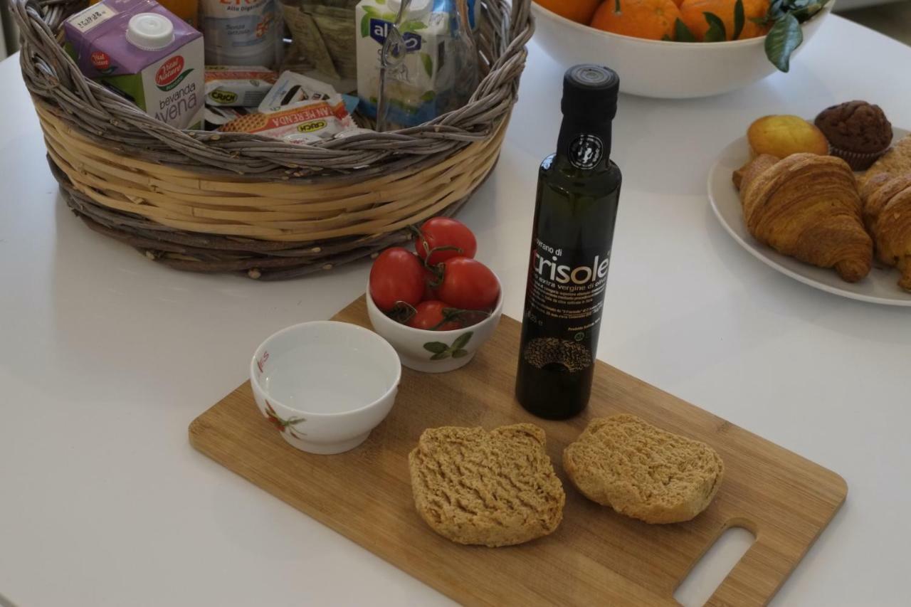 Via Ricasoli 8 أوستوني المظهر الخارجي الصورة
